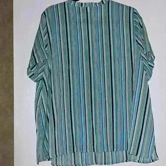 1X plus size Catherine's striped blouse plus blues greens flowy beachy - Picture 3 of 4
